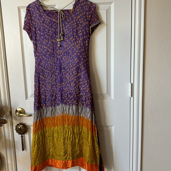 Pakistani and Indian outfits - Picture 4 of 10